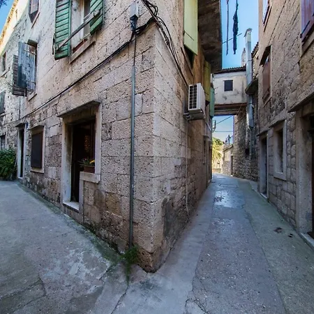 Apartment Apartman Zolo *